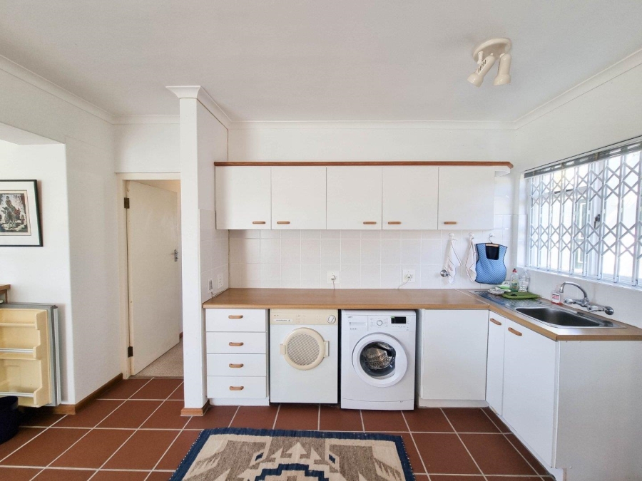 4 Bedroom Property for Sale in Sandbaai Western Cape